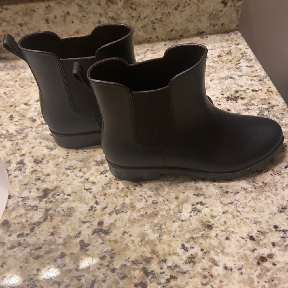 Worn a few times!